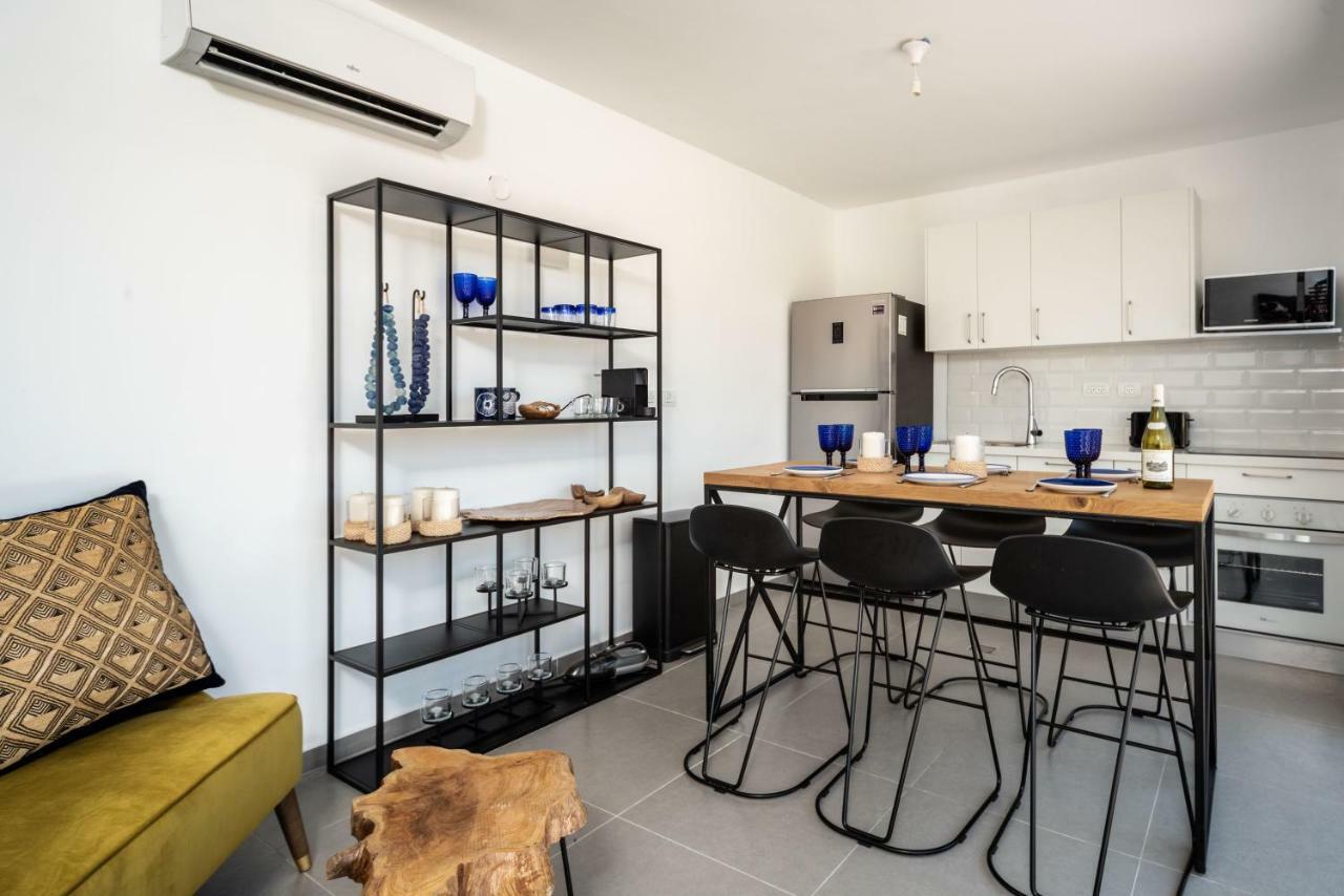 Duplex With Sea View Terrace Above The Flea Market Tel Aviv Exteriör bild
