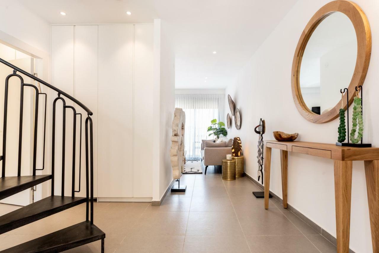 Duplex With Sea View Terrace Above The Flea Market Tel Aviv Exteriör bild