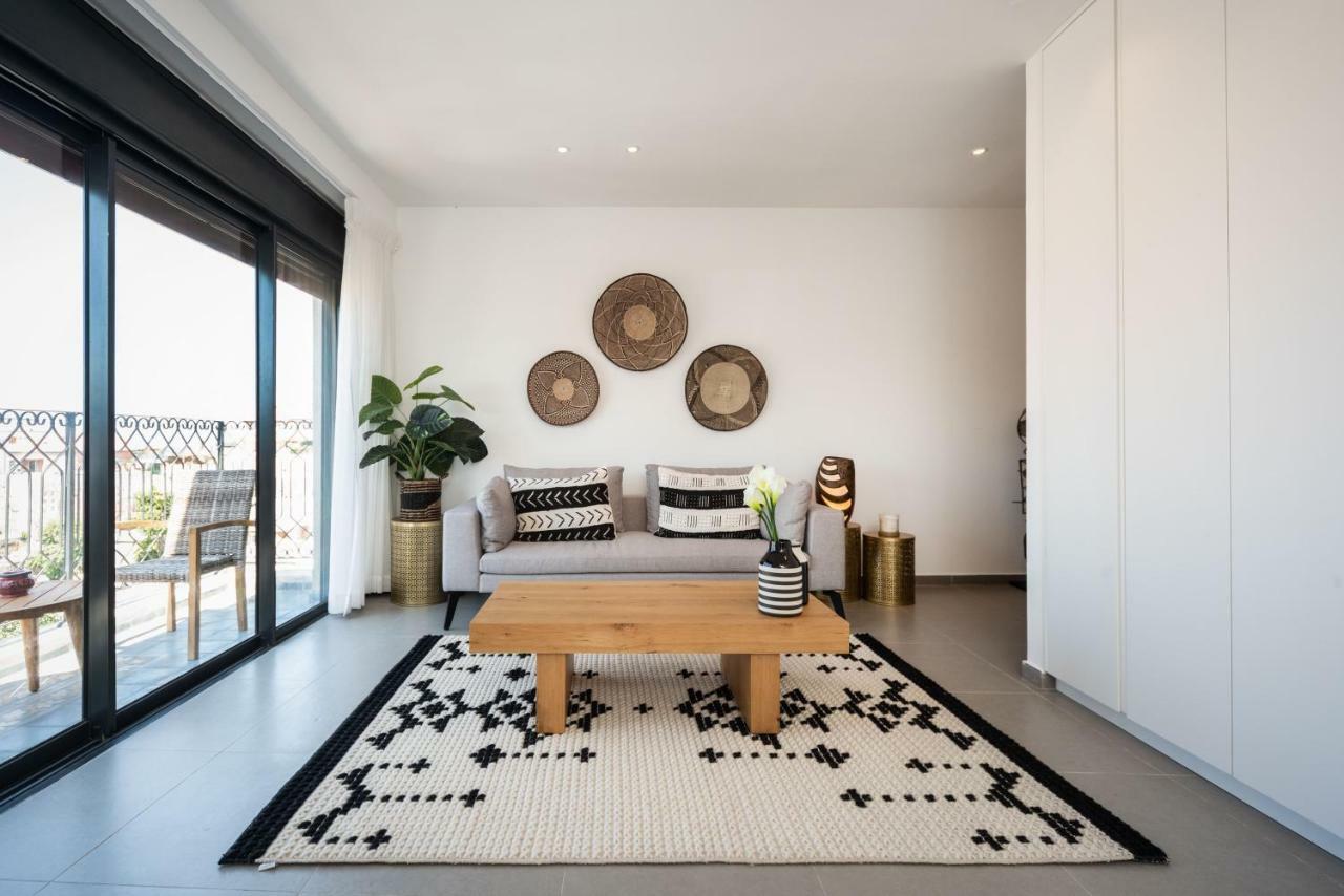 Duplex With Sea View Terrace Above The Flea Market Tel Aviv Exteriör bild